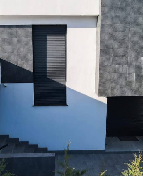 Rolete de diferite culori si dimensiuni