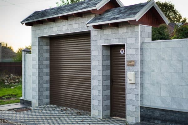 Poarta si poarta pietonala rulou Rolo.md