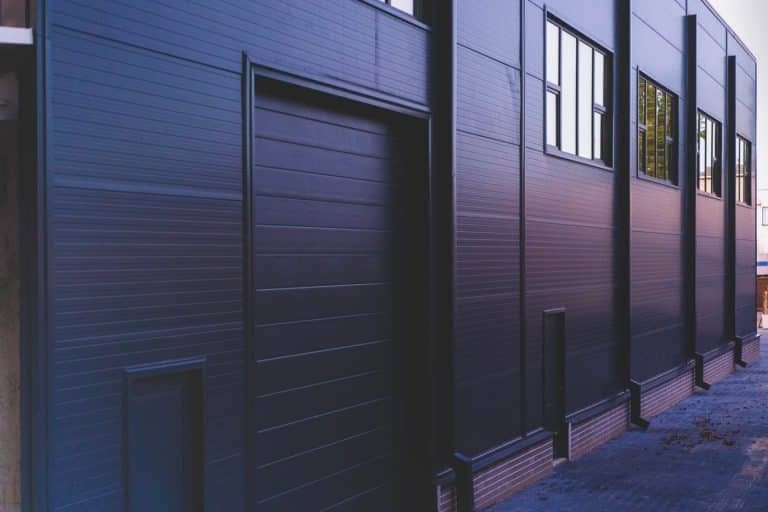 Porți sectionale industriale